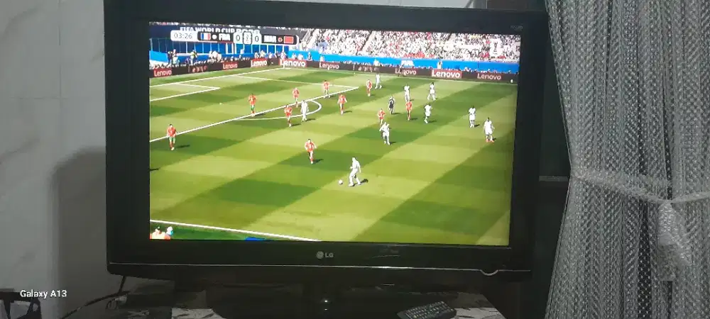 TV LCD merek LG 37 inch