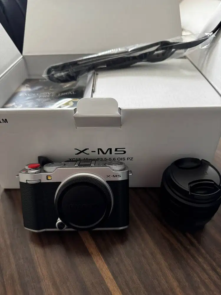 Fujifilm X-M5 Kit XC 15-45mm – Kondisi Like New