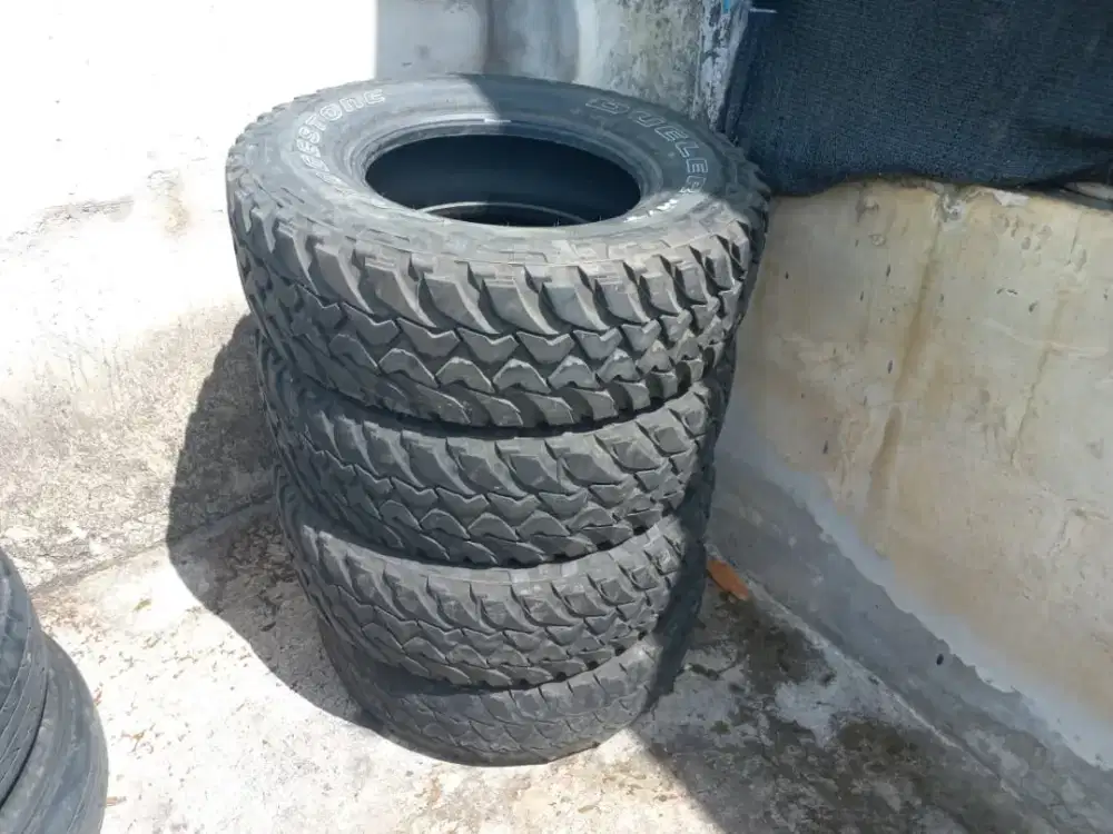 Ban R16 245/75.