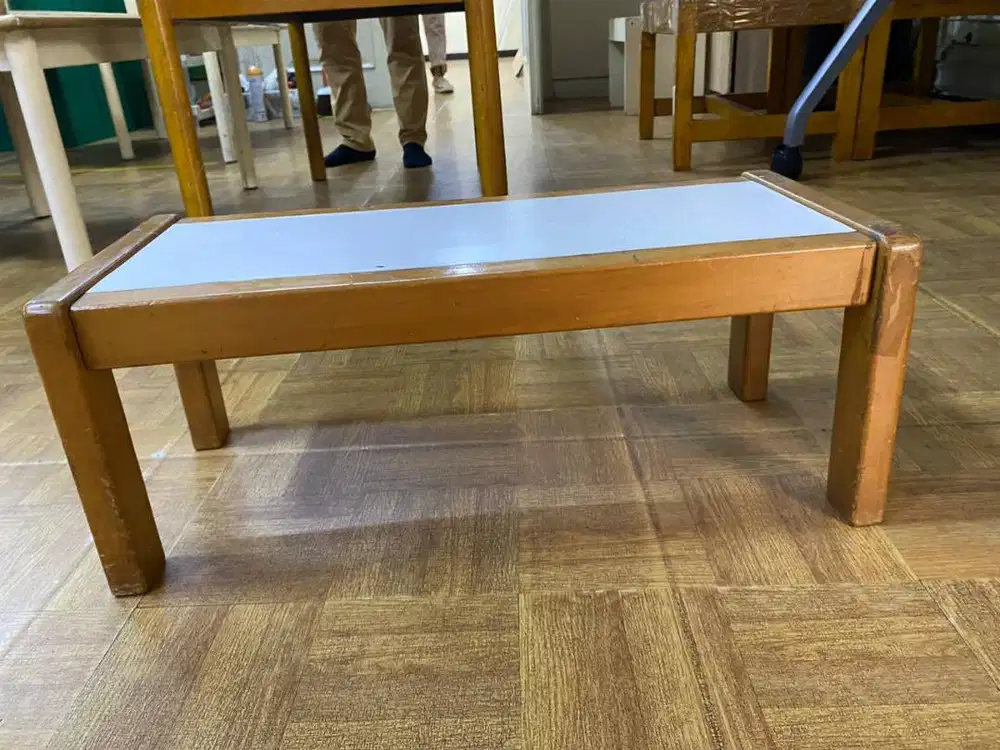 Meja Kecil Ukuran 28X63X25