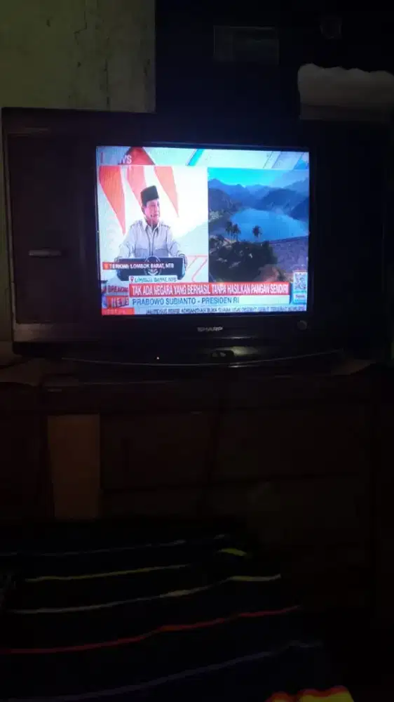 Tv tabung 21 inchi merk sharp