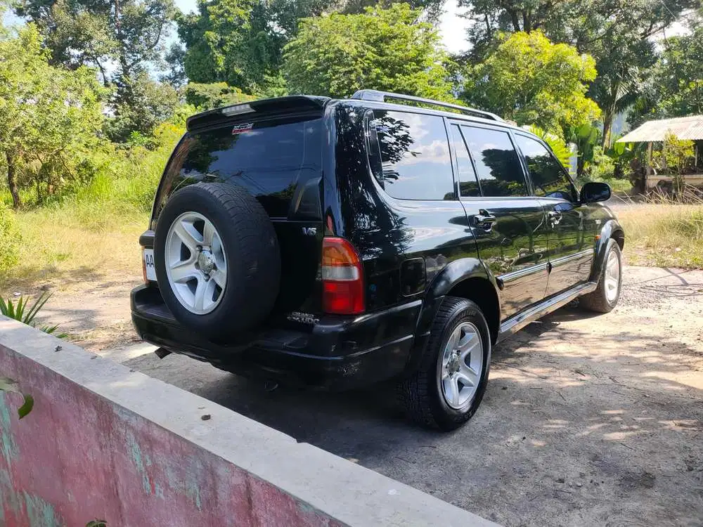 Suzuki grand escudo 3seat