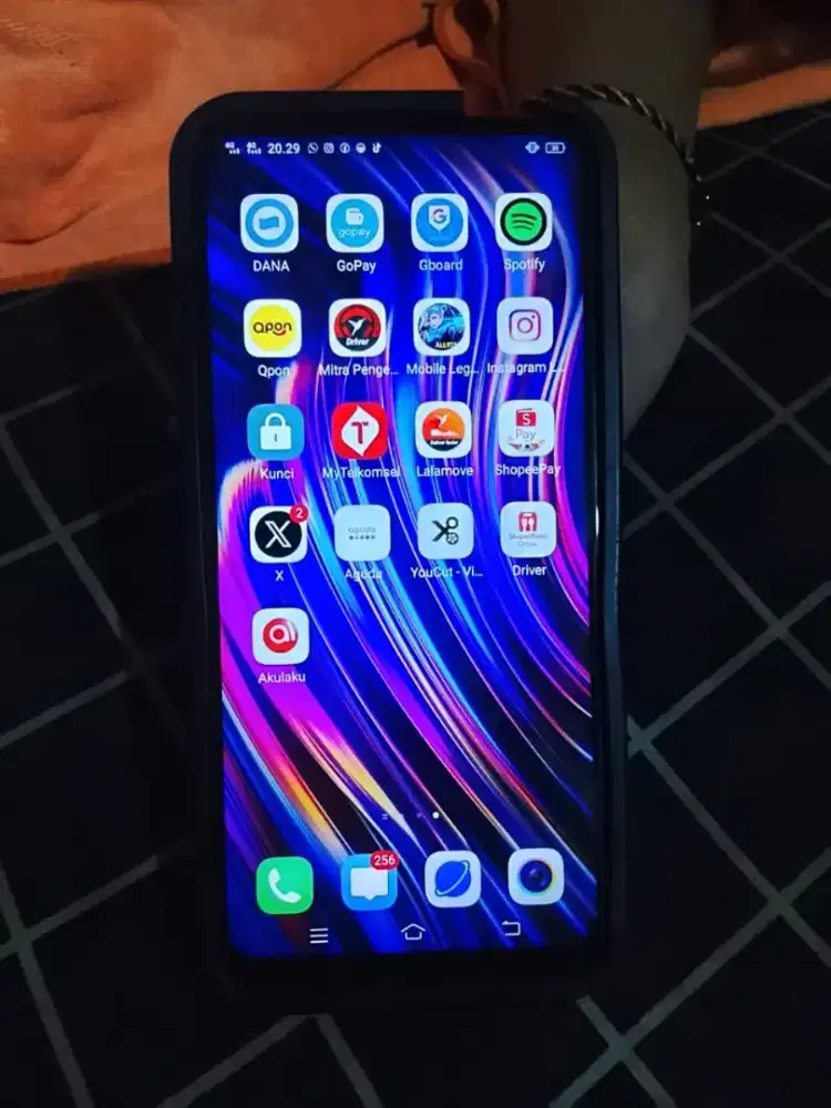 Handphone vivo v15 pro