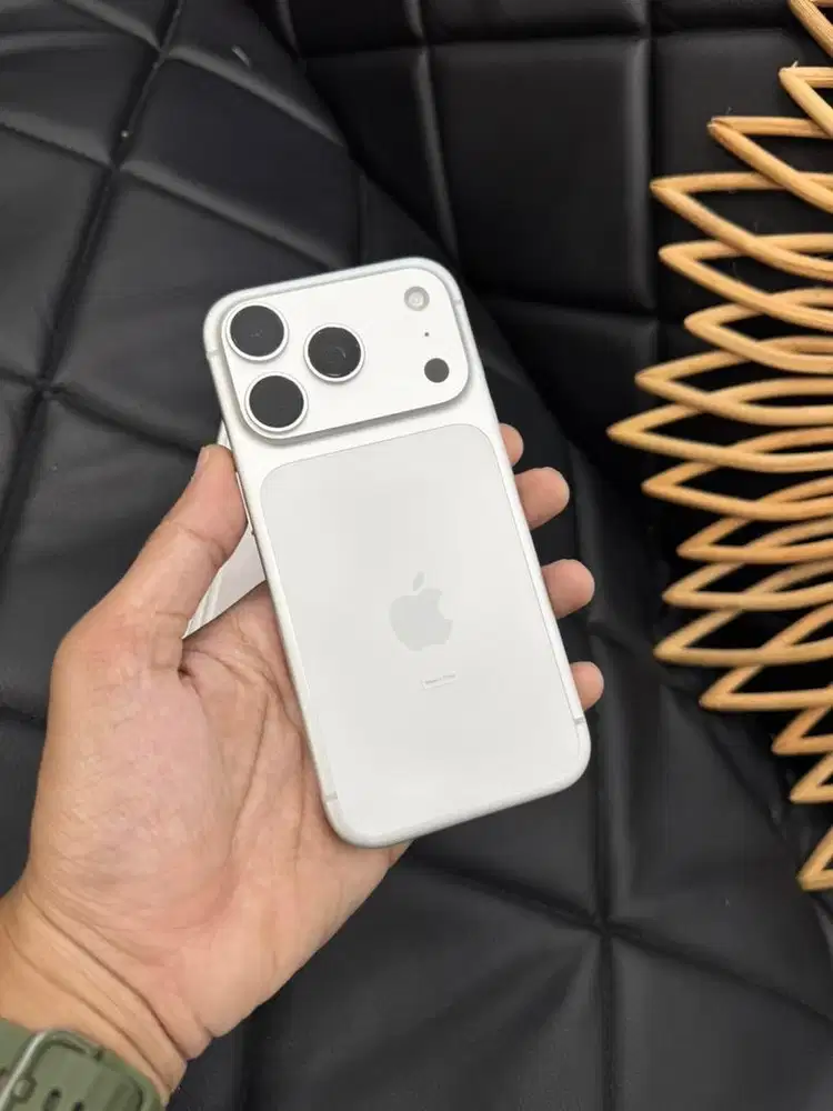 iphone 17 pro 256gb silver BNOB iBox
