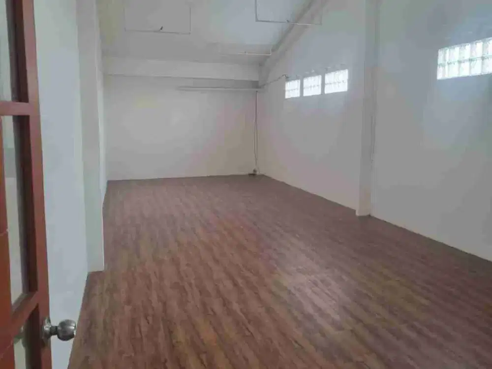 Disewakan ruko BKR untuk kantor,Bank, Resto, gym dll