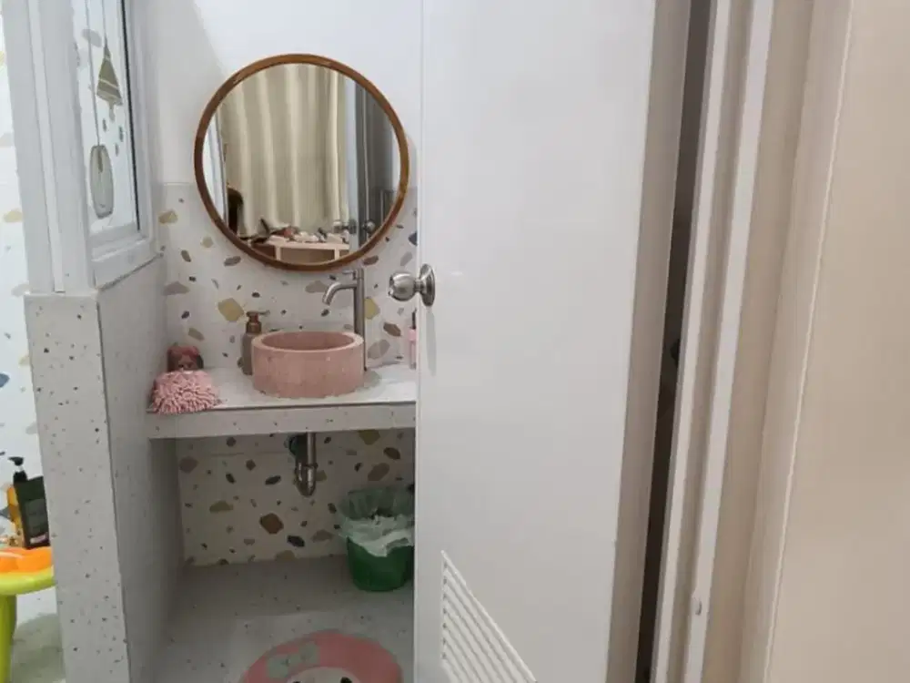 Dijual Cepat Rumah Mewah semi Furnished di Tremezia Gading Serpong