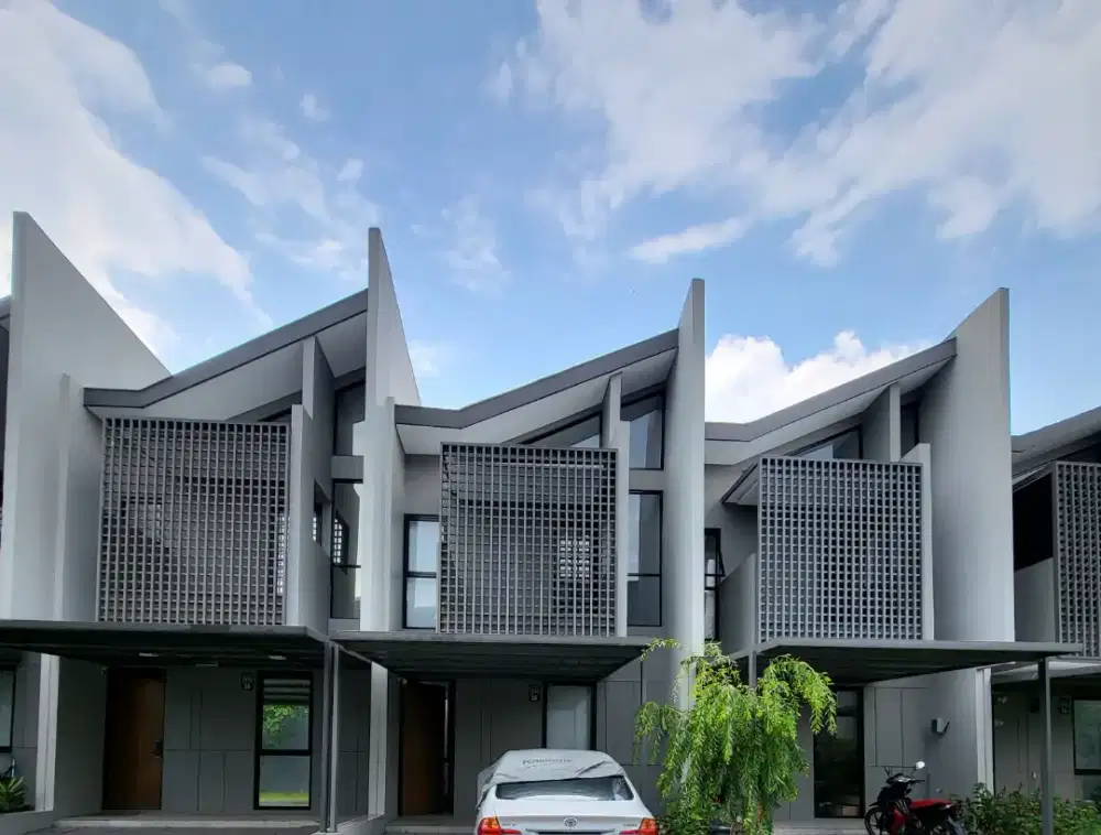 DIJUAL/DISEWAKAN Rumah 2lt Grandwisata Bekasi