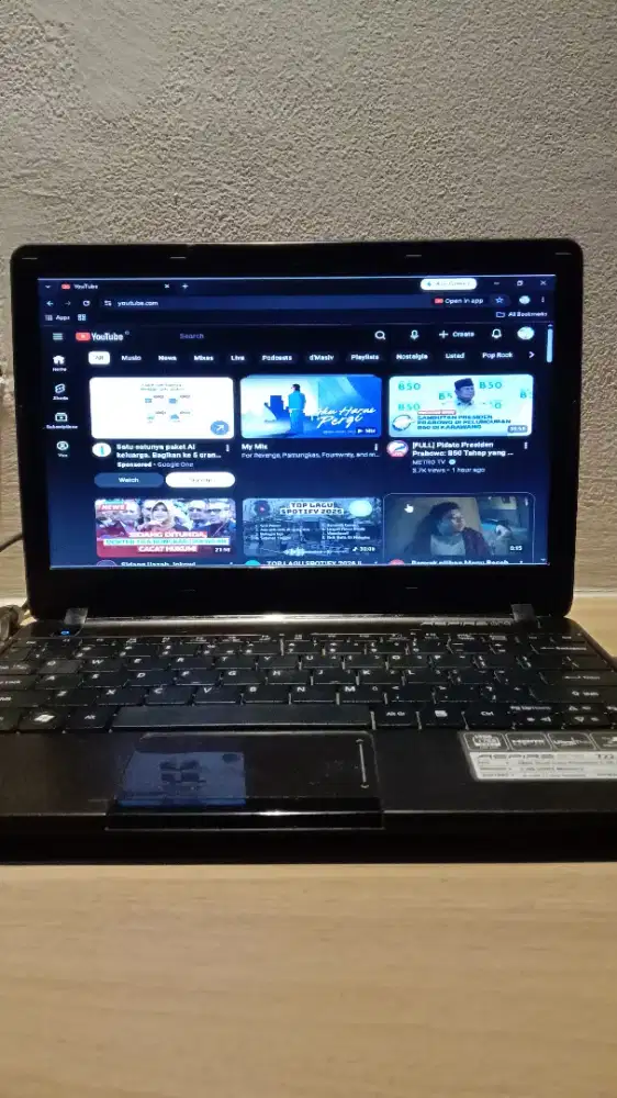 JUAL CEPAT NOTEBOOK AVER ASPIRE ONE