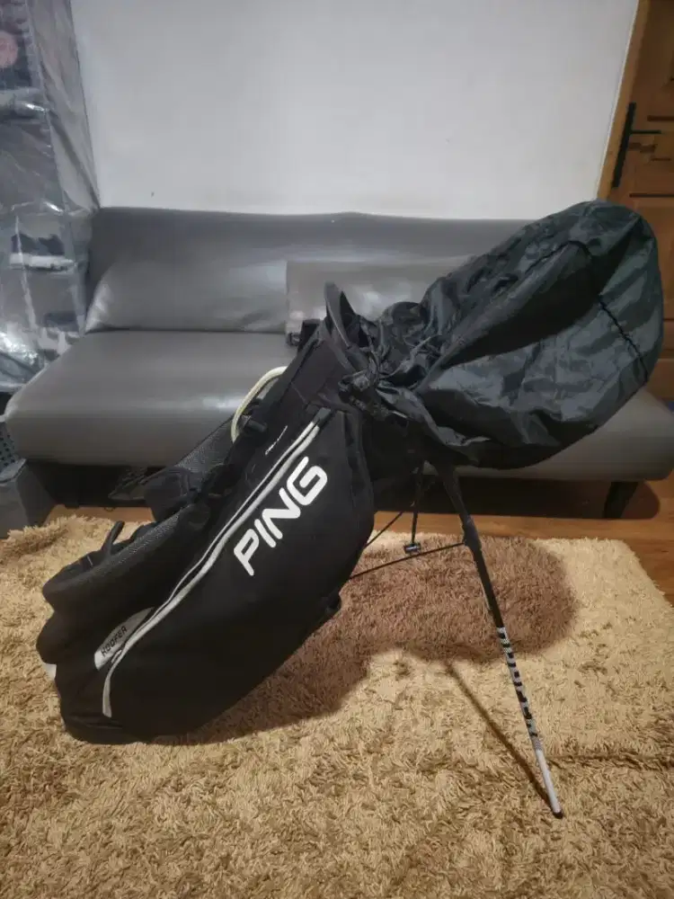 Dari pada tidak di pakai lebih baik di jual stik golf