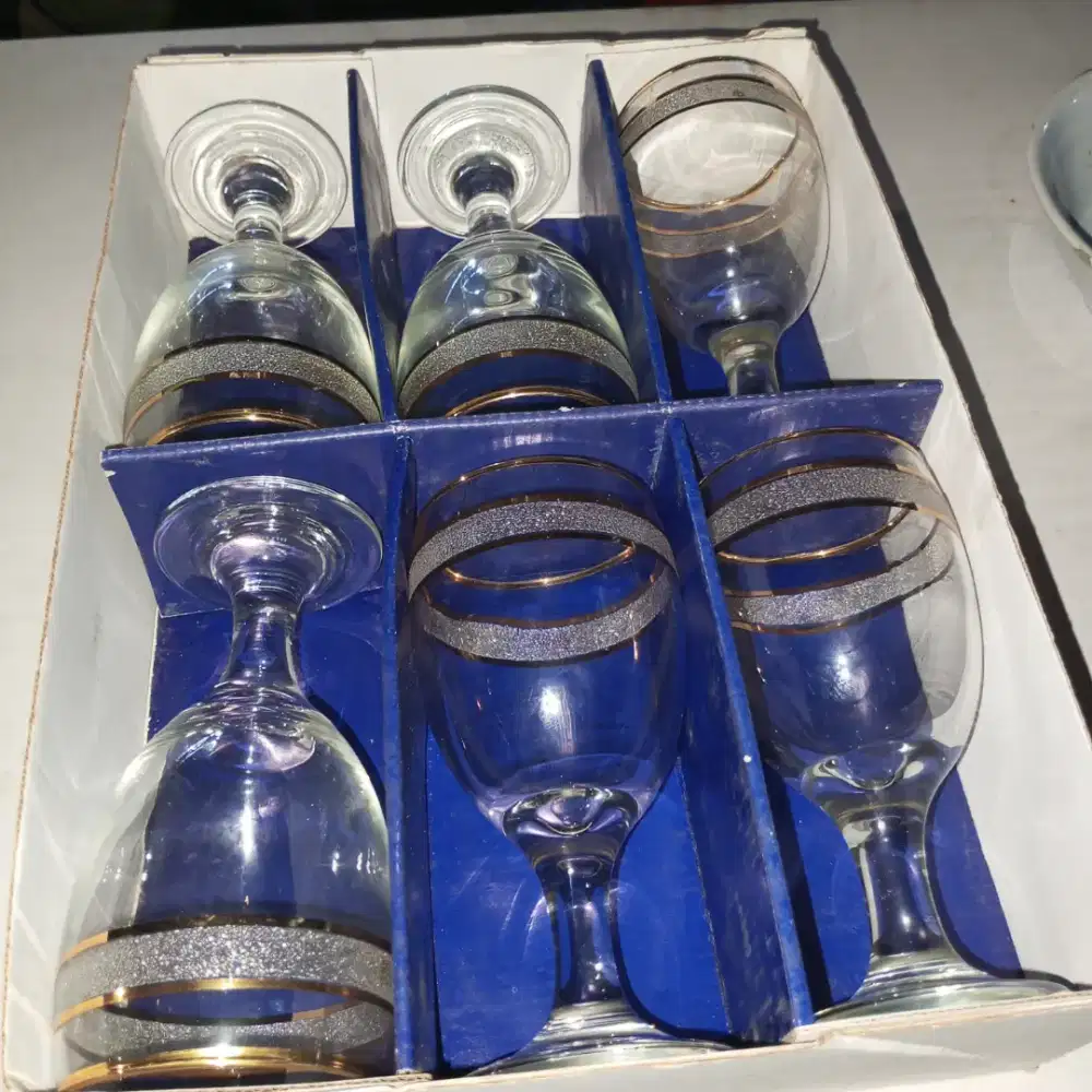 Dijual gelas wine crystal gold collection