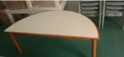 Meja Setengah Lingkaran Uk. 120X52