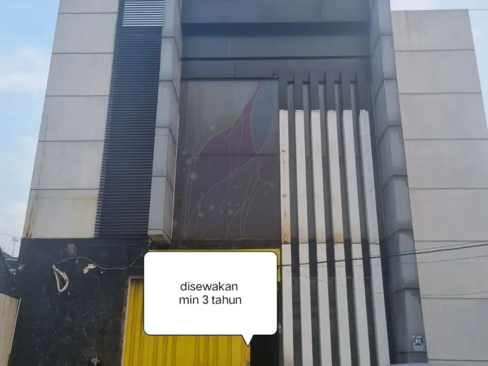 Disewakan Gedung Serbaguna Di Mainroad Jalan BKR