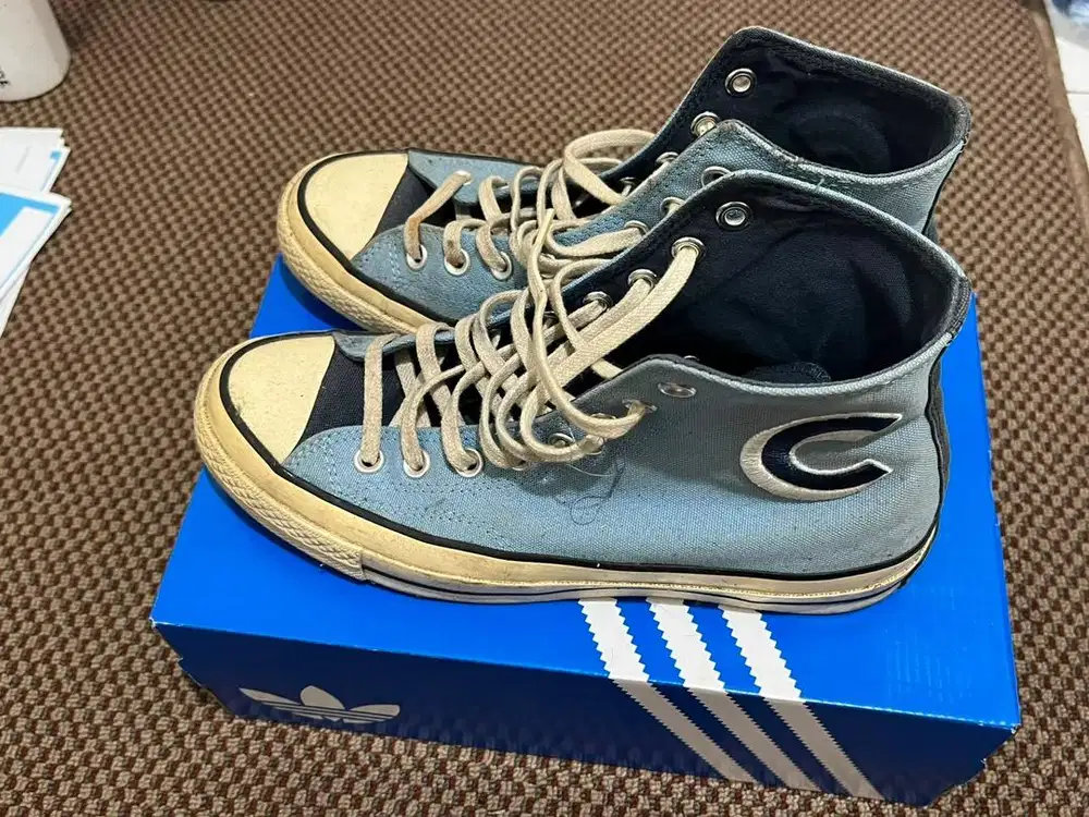Sepatu converse