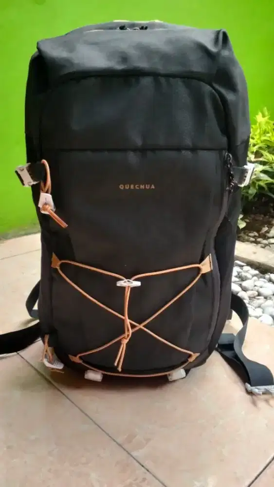 Tas ransel Quechua Decathlon original
