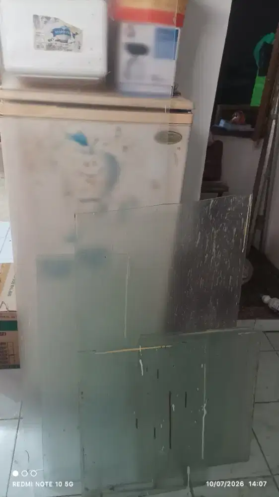 diical kaca es tilas bongkaran bumi