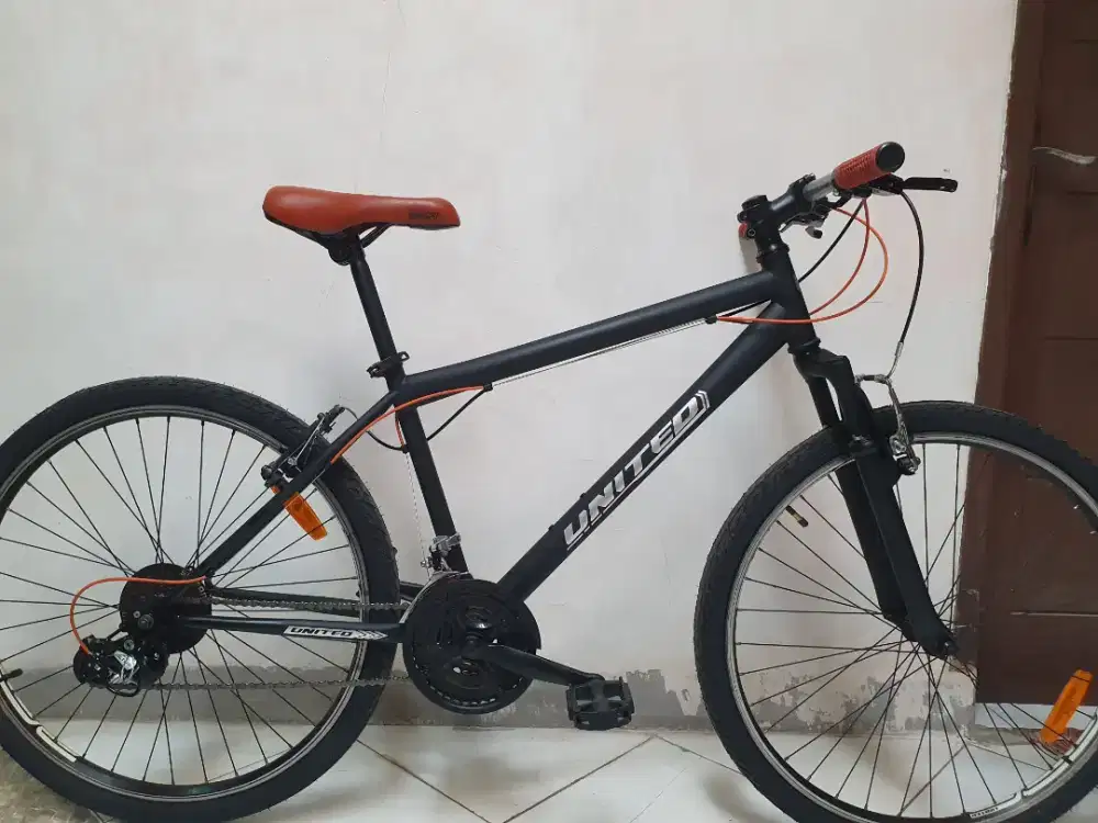 SEPEDA GUNUNG UNITED MONANZA 2.00