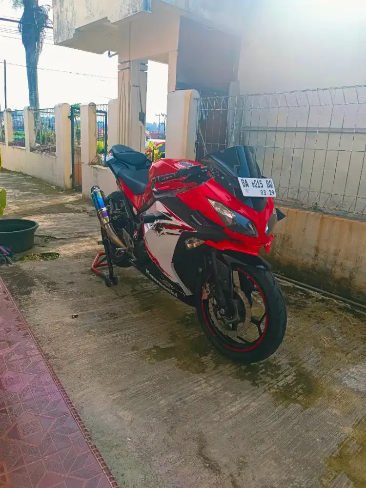Kawasaki ninja 250 fi