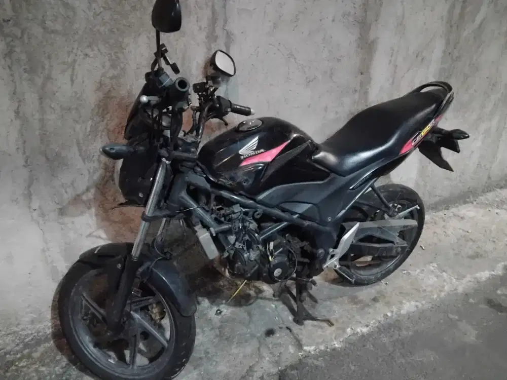Cb 150r old ss chat aja