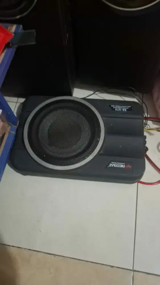 subwofer kolong