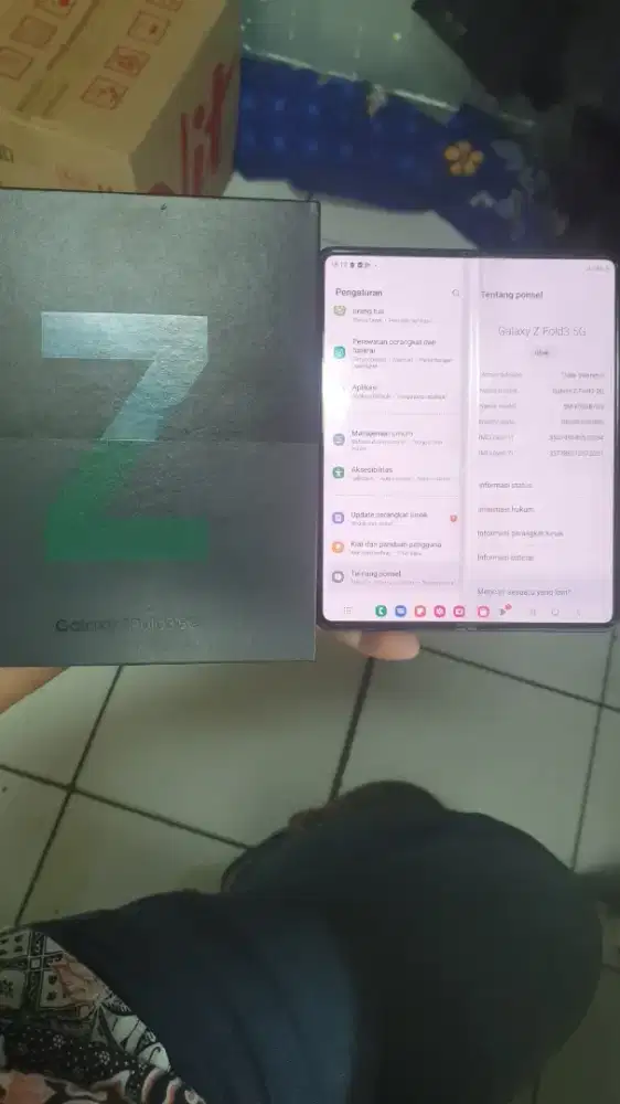 Samsung galaxy Z fold 3 5G 12/256 lengkap
