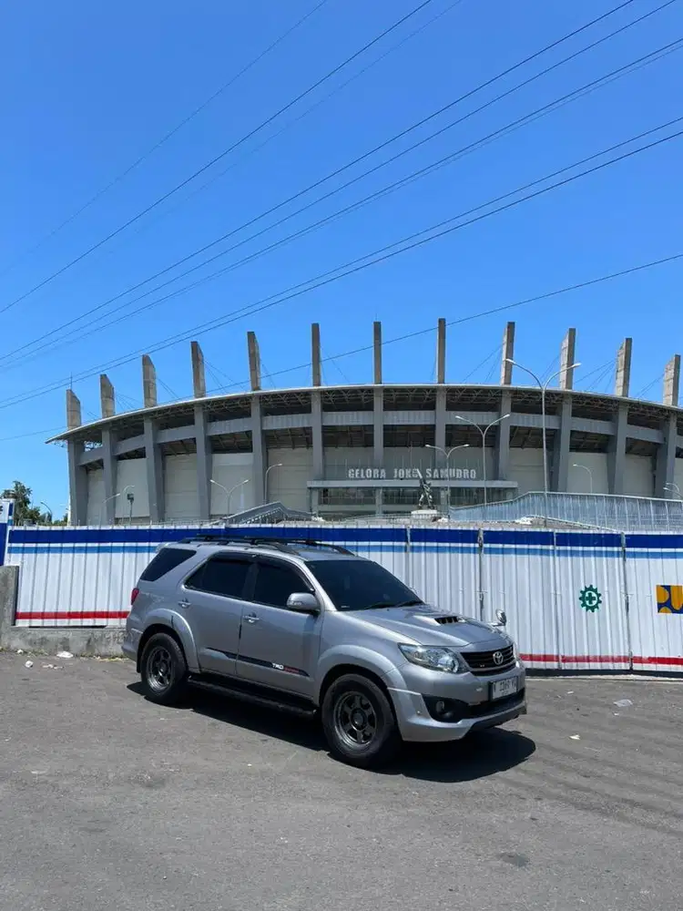 FORTUNER VNT 2015 silver metalic rare