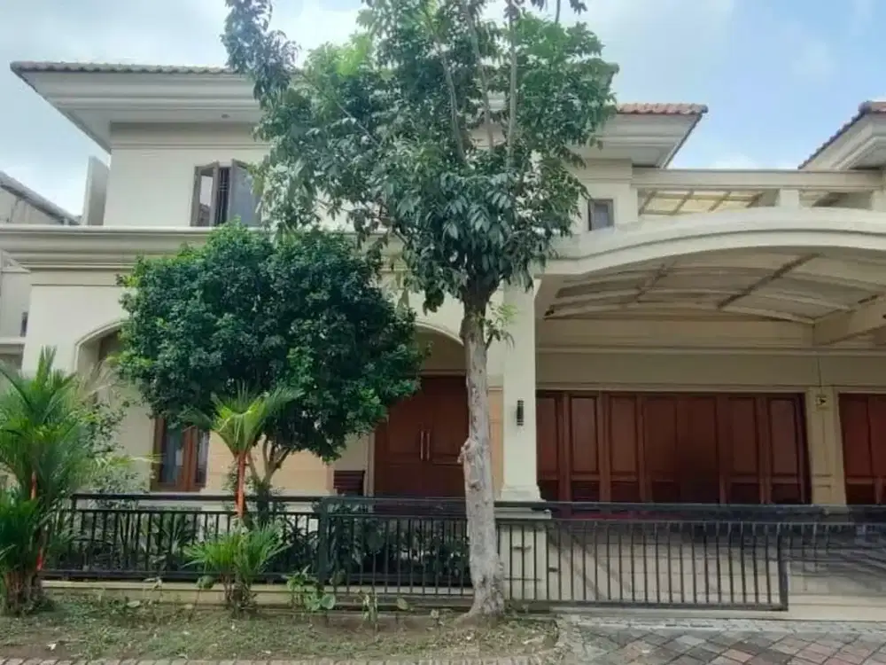 Dijual Murah Rumah Strategis & Mewah di Regency 21 Arief Rahman Hakim, Sby