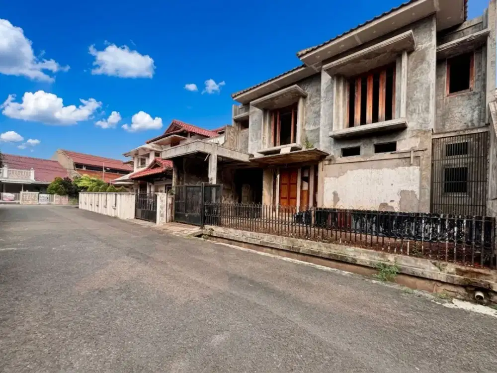 RUMAH DALAM KOMPLEK PREMIUM TEBET UNIT ON PROGRESS - GUDANG PELURU