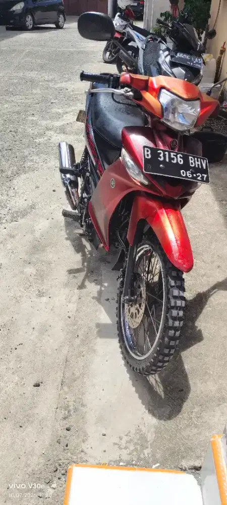 Dijual motor vega zr 2011, mesin sehat, tarikan masih bagus