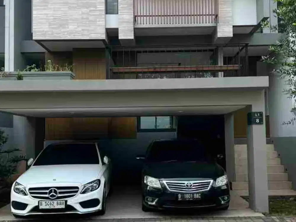 Rumah Mewah 2 Lantai + Attic Room Siap Huni BSD