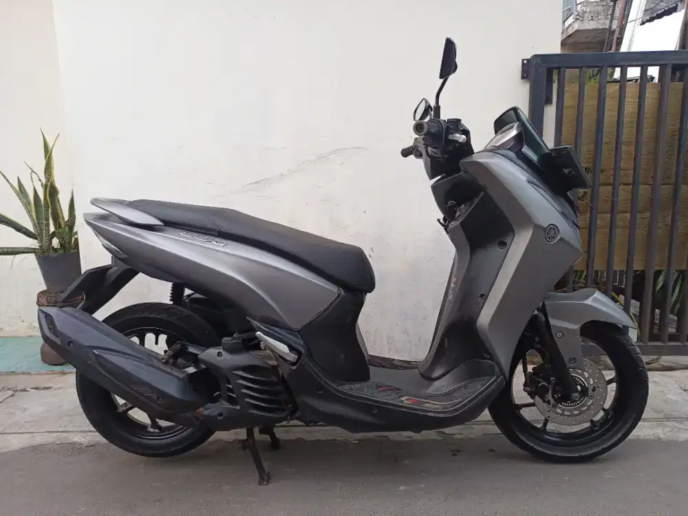 Yamaha Lexi 2018 lengkap pajak hidup