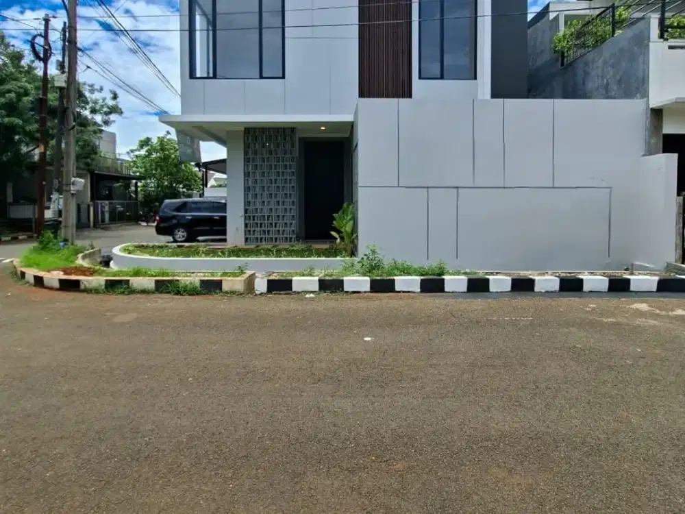 Dijual Rumah Hoek Turun Harga Paling Murah Satu-satunya di Kucica Bintaro Jaya 9, Lokasi Strategis, Lingkungan Aman dan Nyaman