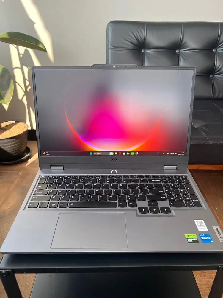 LENOVO LOQ 15IRX9 i5 13450HX RTX 4050 2024