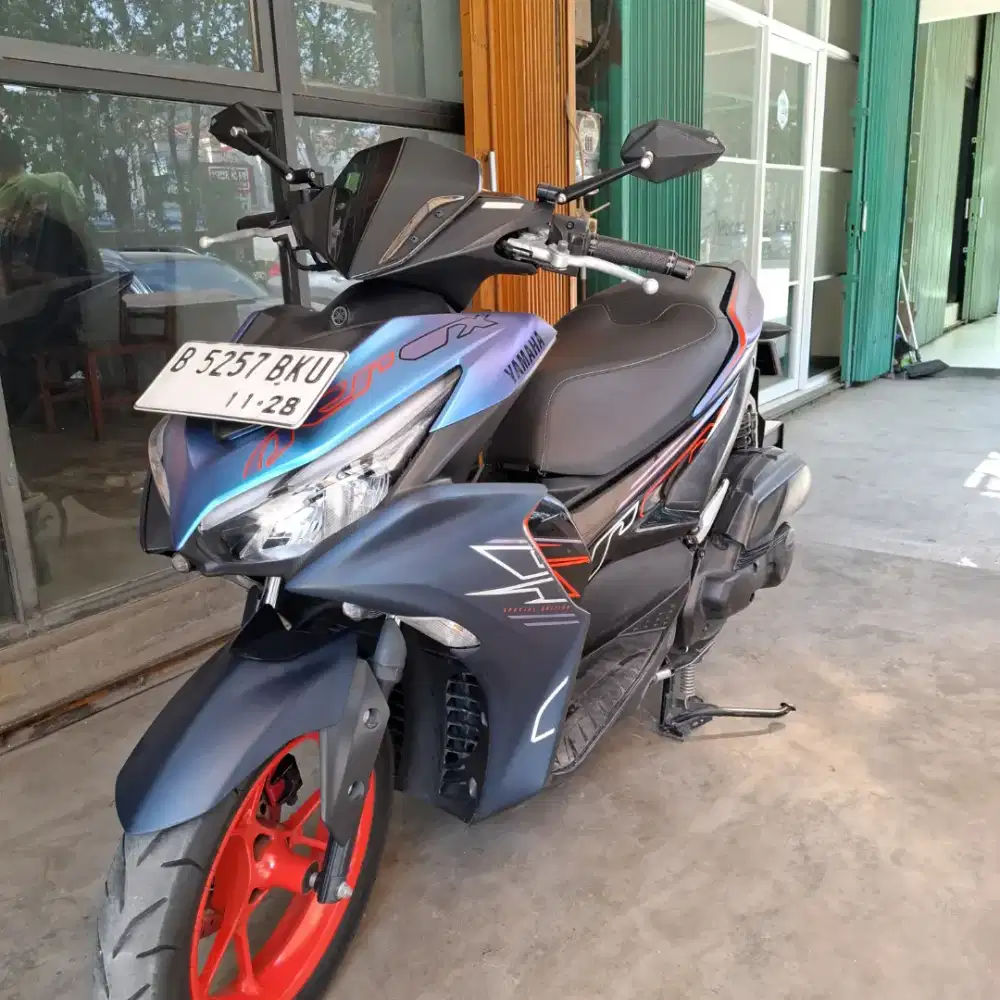 Yamaha aerox cyber city 2023 low km. Modif tipis