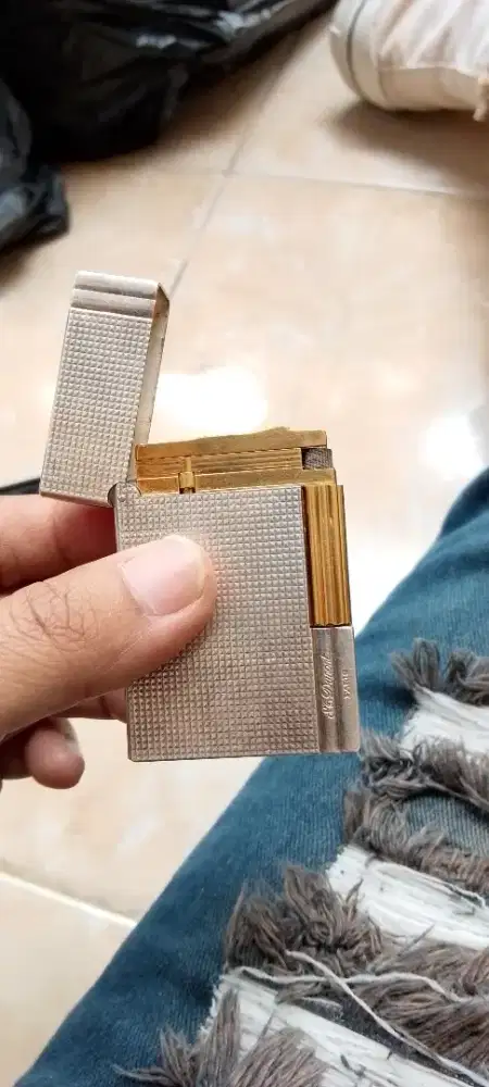 Korek api resmi S. T Dupont prancis
