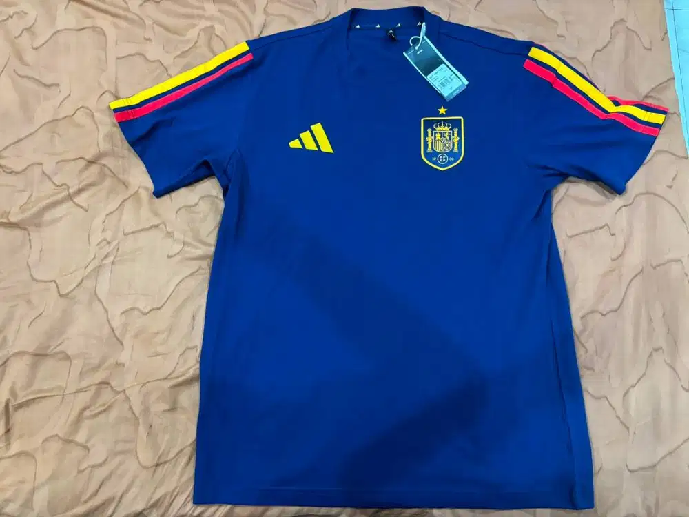 Baju Adidas Men Football Spain 2026 World Cup T-Shirts Dfb DNA Tee