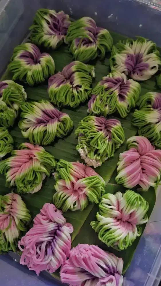 Kue petulo legit