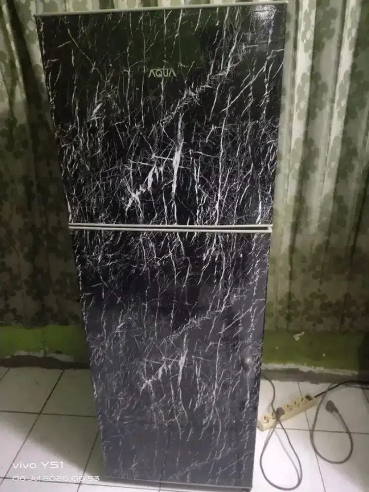 kulkas aqua 2 pintu