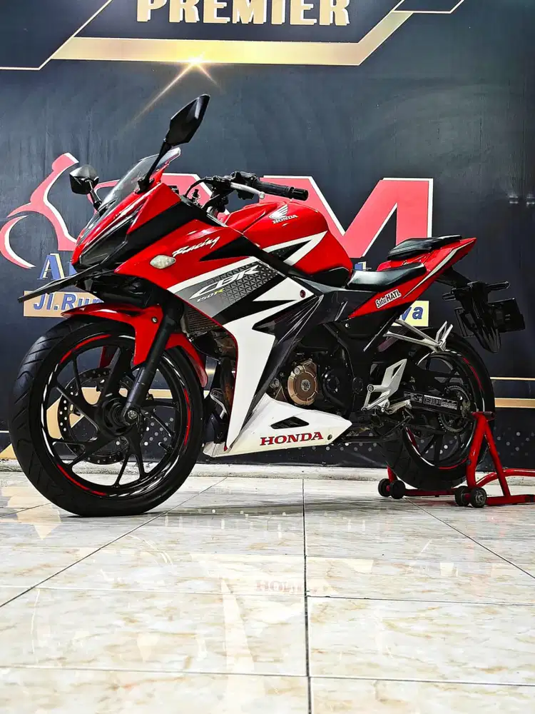 Honda All New CBR 150R TH 2016 otw riding