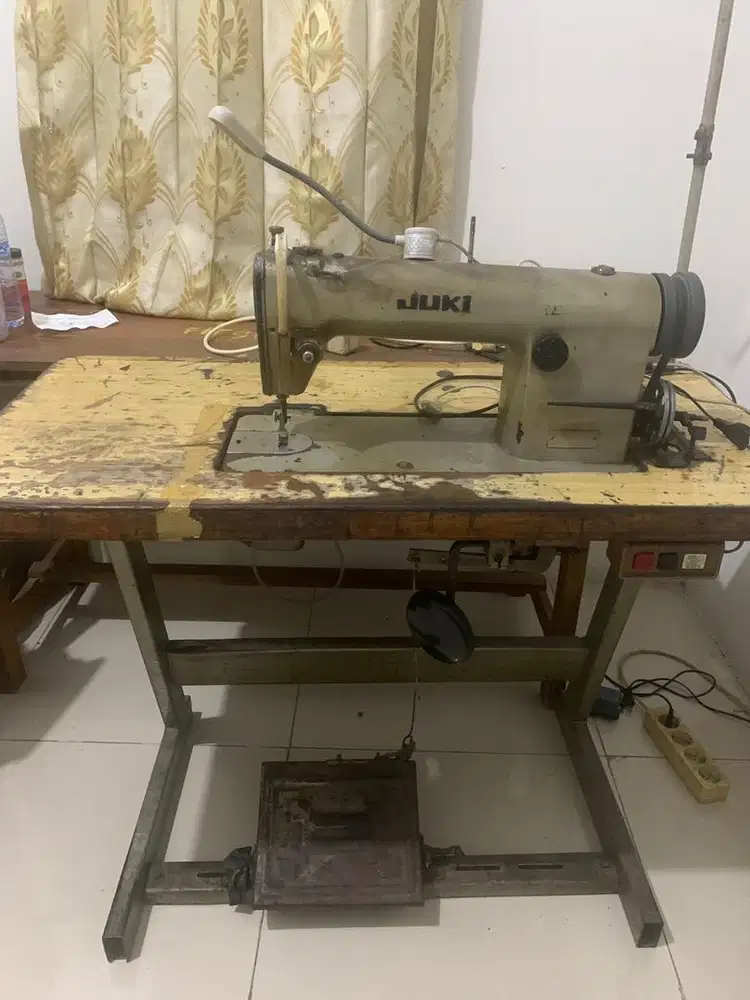 Mesin Jahit Juki DDL 555