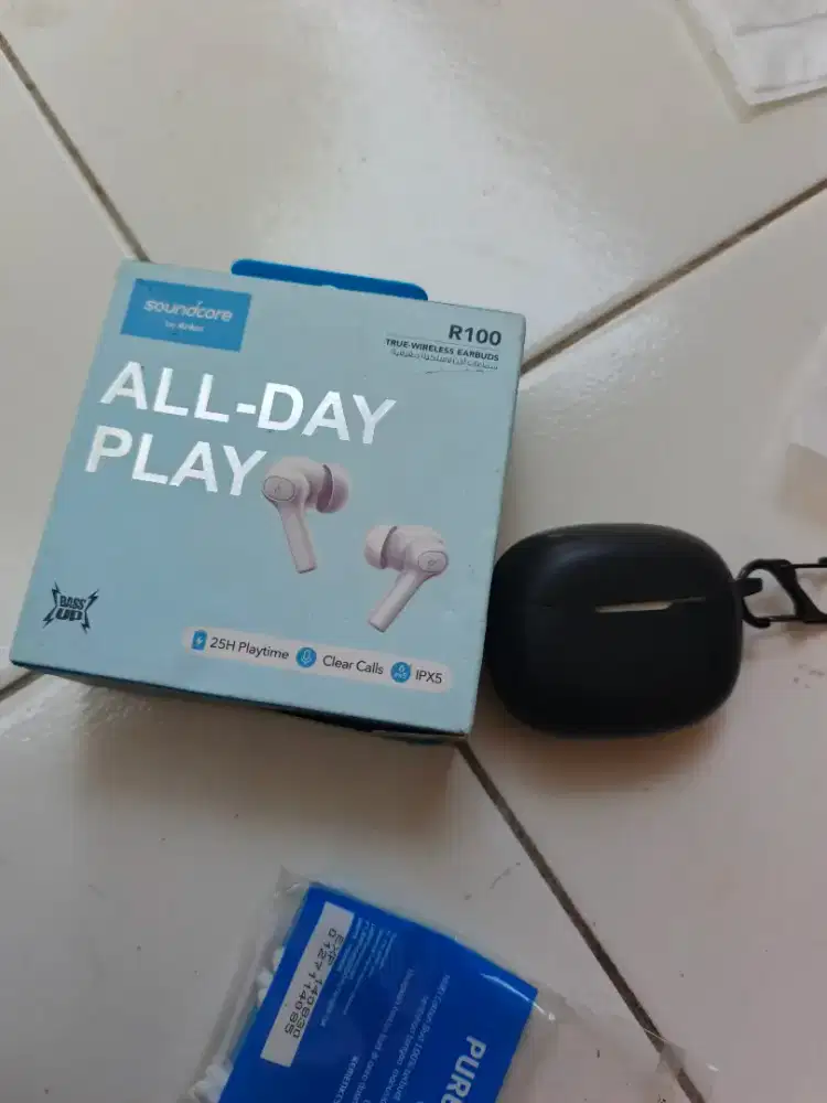 TWS Soundcore R100