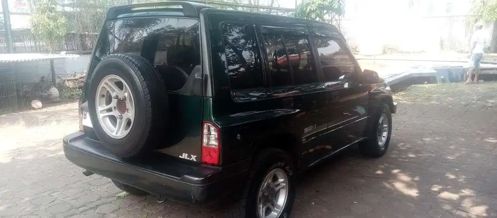 Suzuki Escudo 2000 Bensin