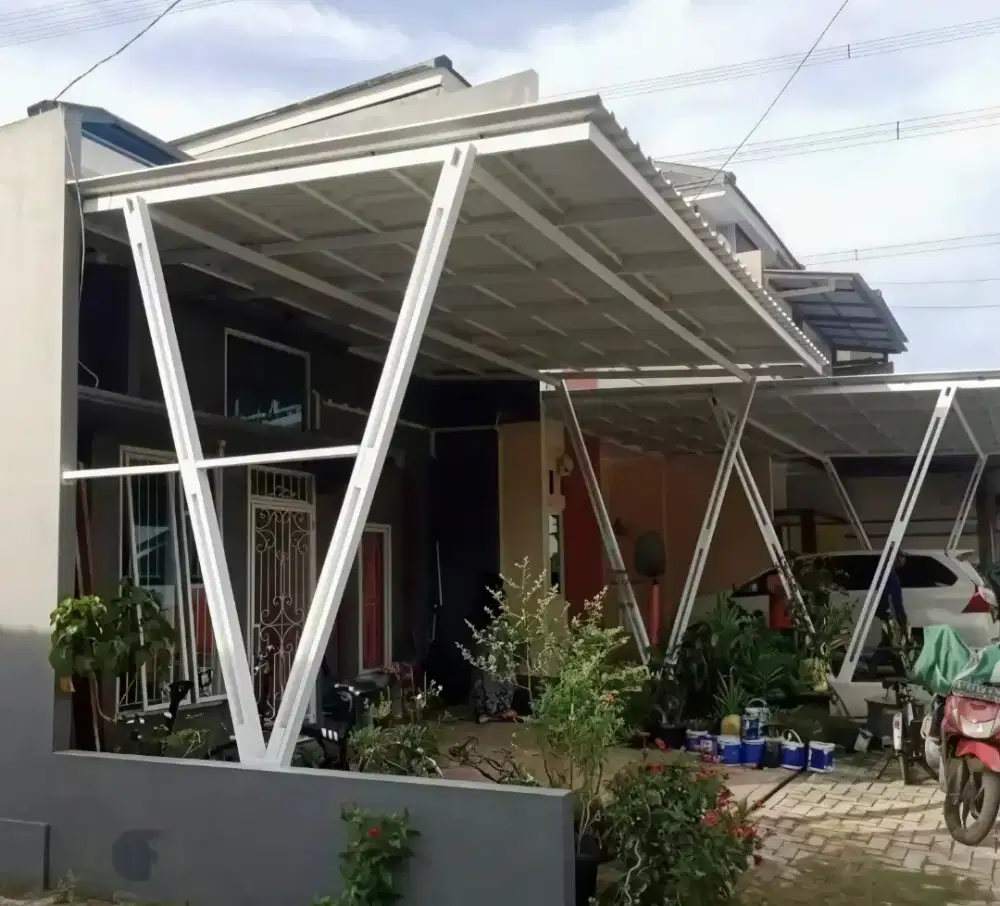 Kanopi baja ringan dan garasi