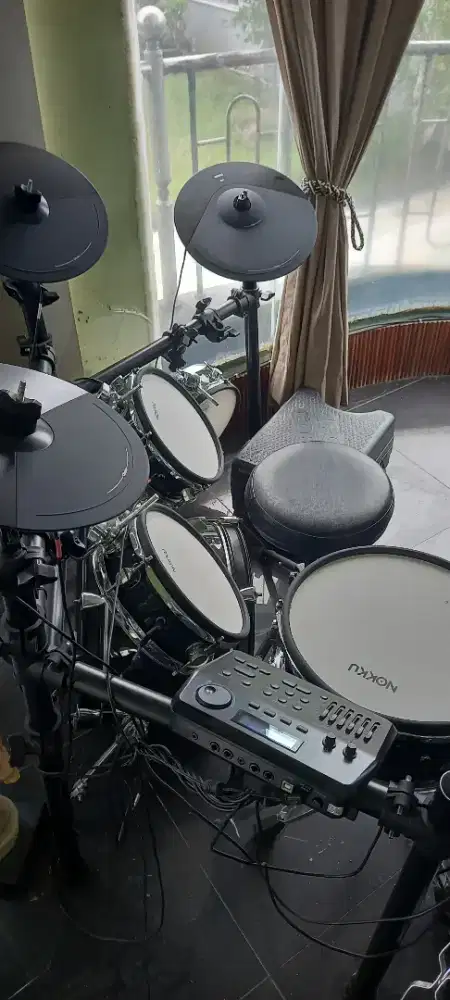 DRUMB NOKKU BONUS DOBEL PEDAL KURSI DRUM