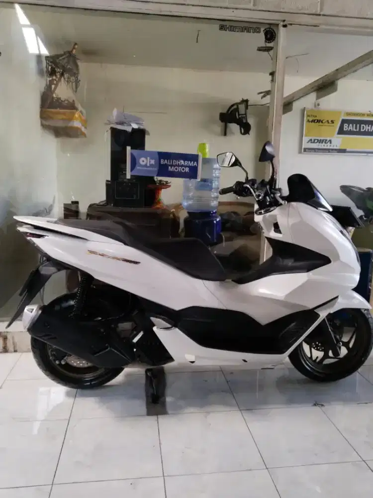 Dp 500 Honda PCX. 160 CC thn 2022 cash. Bali dharma motor