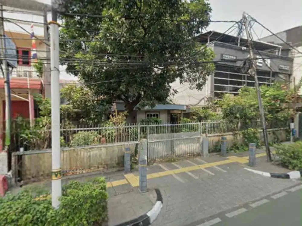 Rumah Hitung Tanah Di Area komersial Premium di Wolter Monginsidi Kebayoran Baru