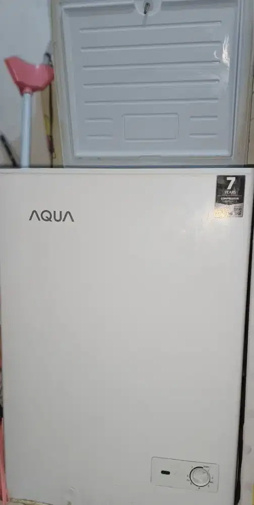 freezer aqua aqf 120mc 100L