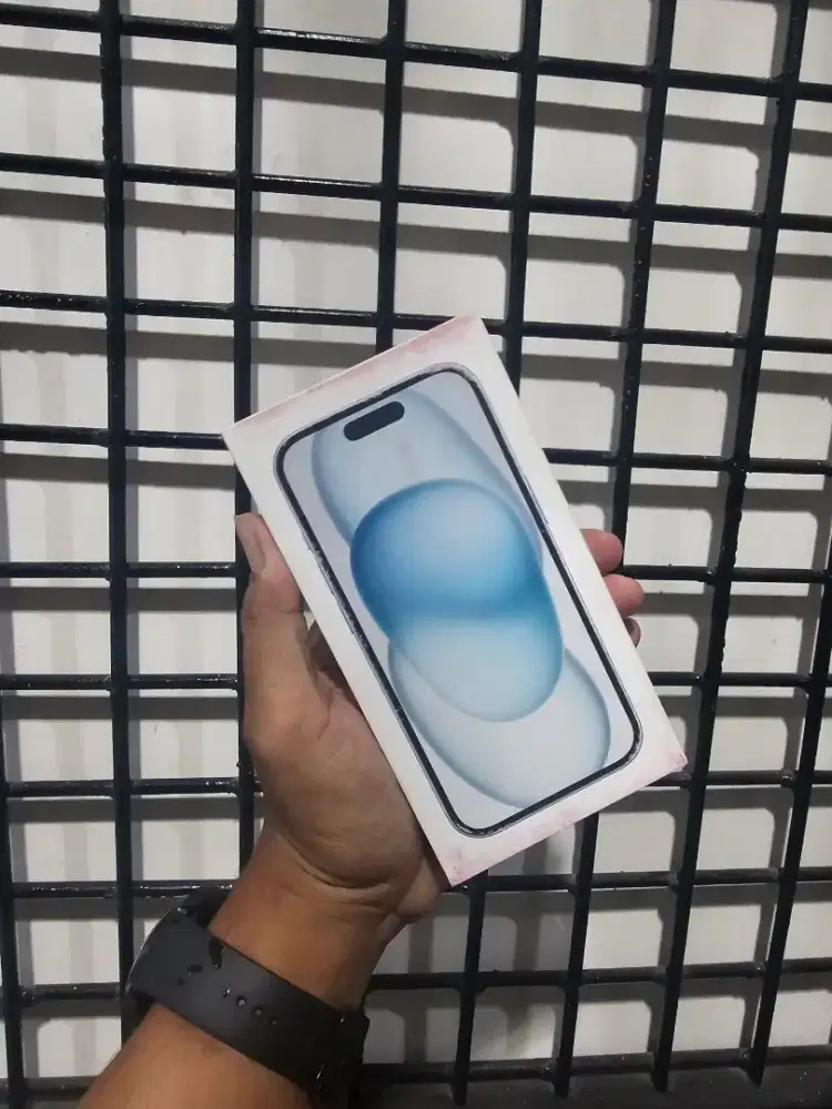 PROMO !! Iphone 15 128gb Free adaptor ORI