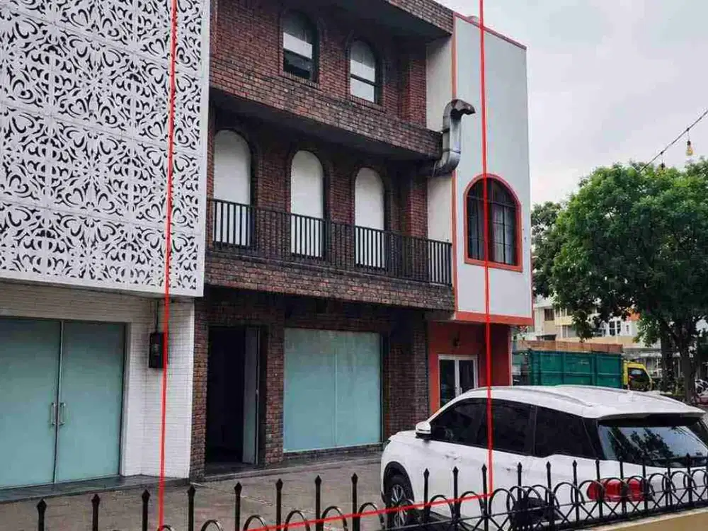 Disewakan Ruko 4 Lantai Area Strategis Kemang, Jakarta Selatan