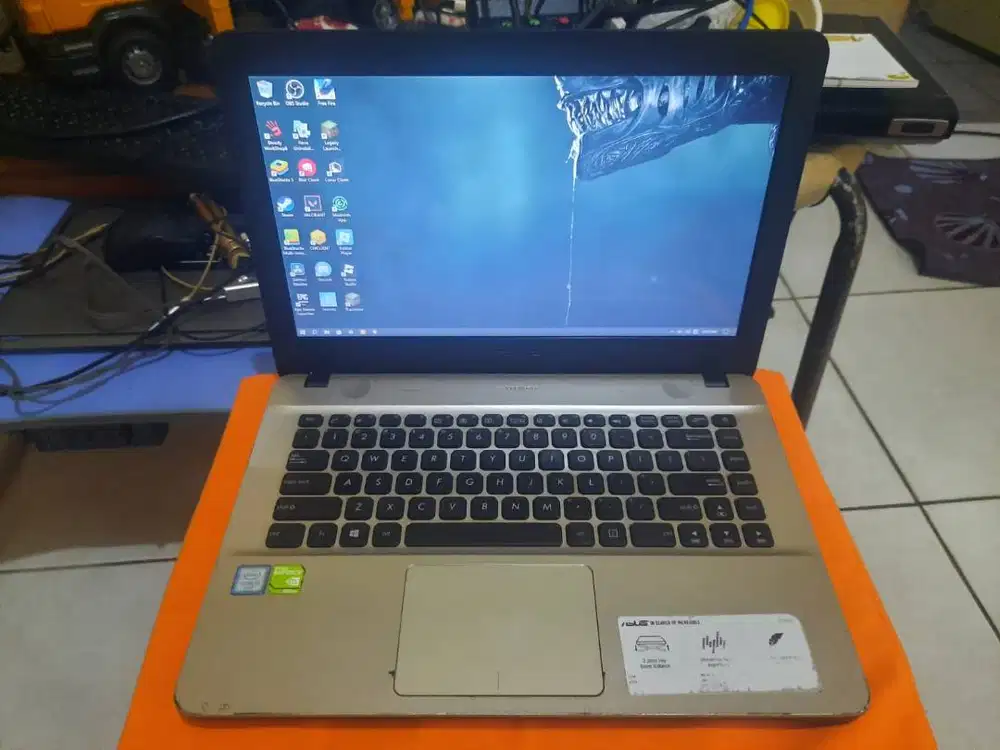 Laptop Gaming Asus X441UV Core i3-6006U 8GB DDR4 1TB (HDD RAM BARU)
