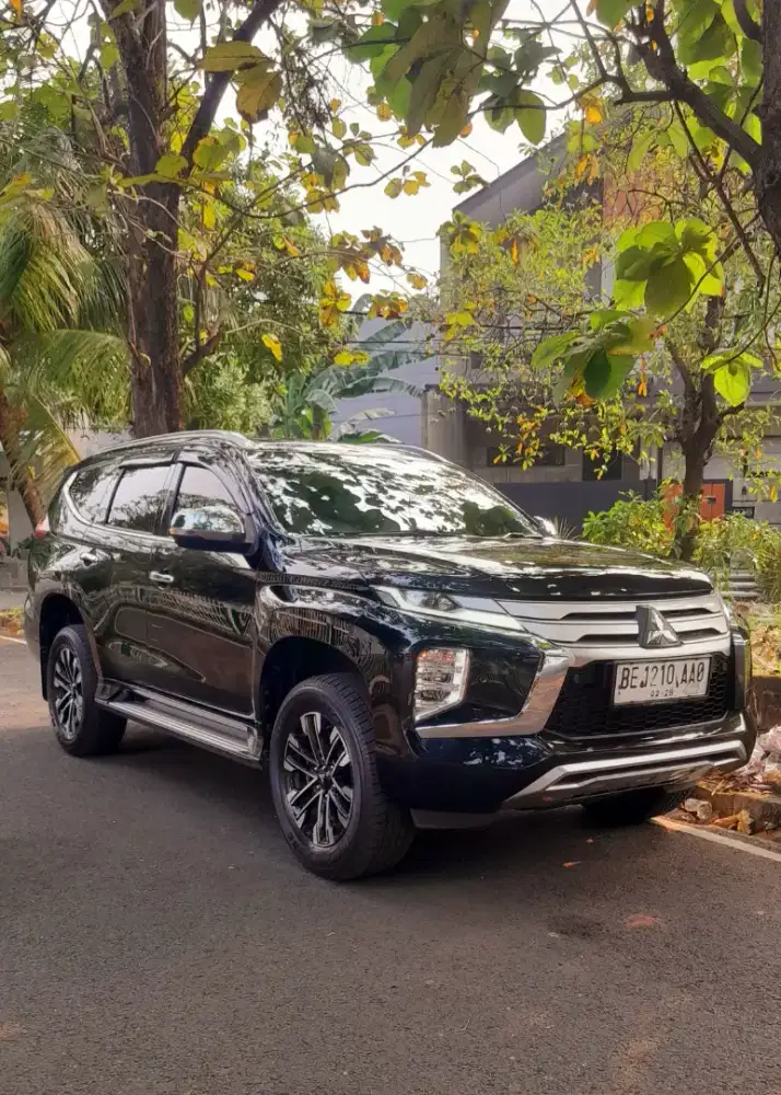 PAJERO DAKAR HITAM 2023